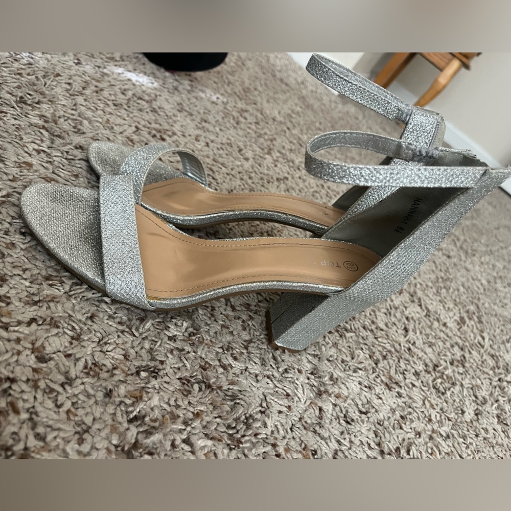 Size 8.5 silver sparkly heels